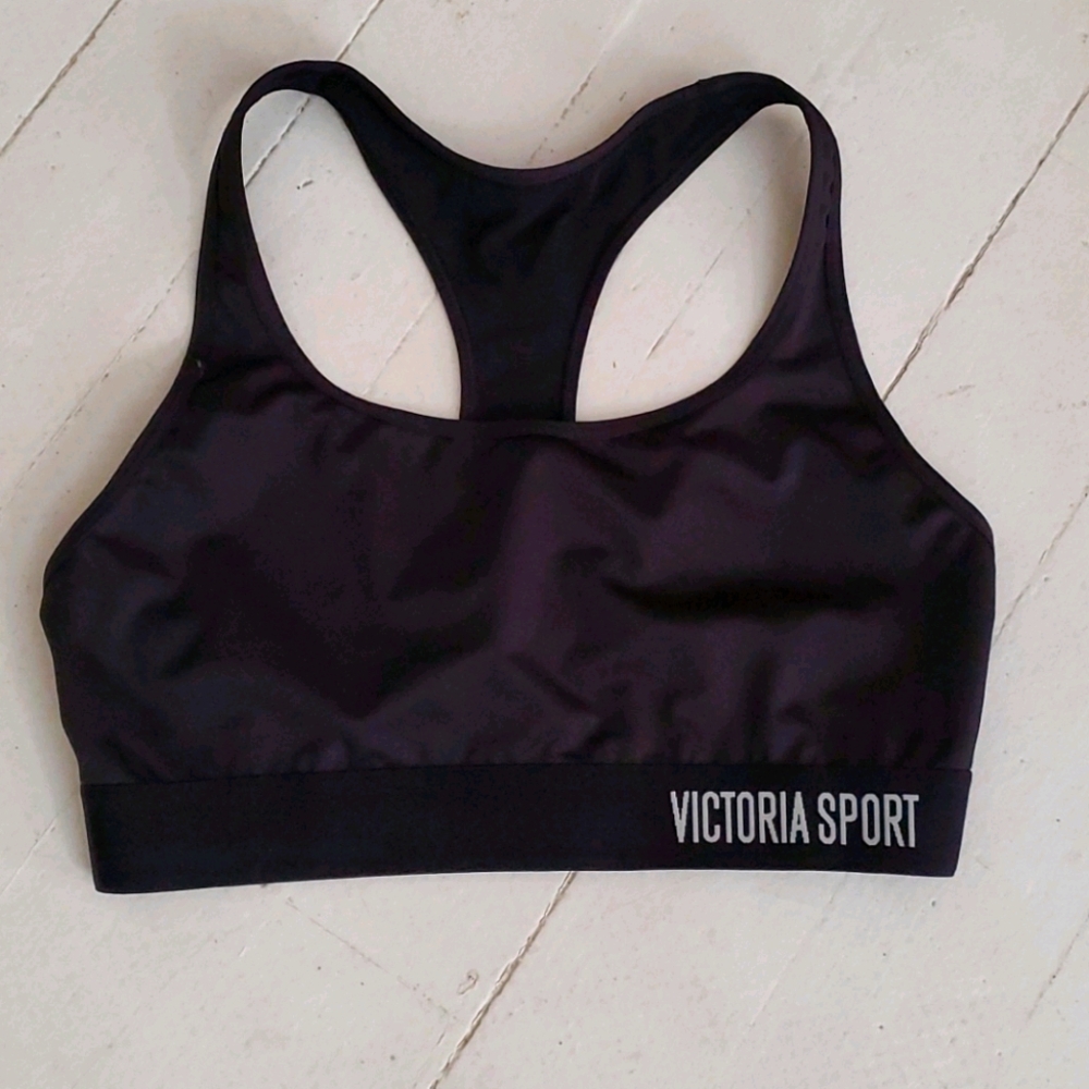 Victoria Secret sports Bra M New no tags